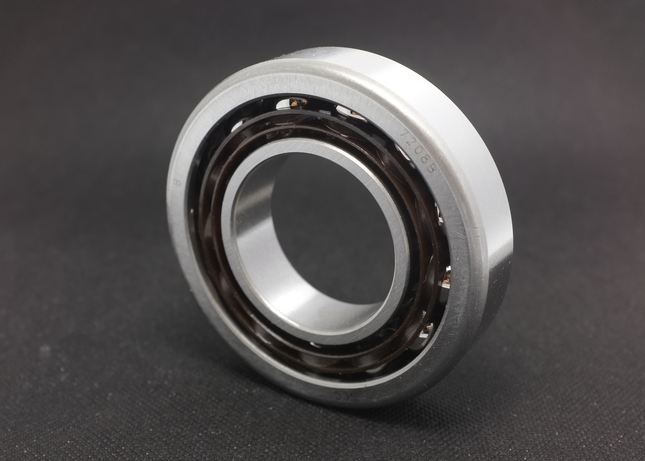 7208BM_P4/P5 萬(wàn)能配對(duì)角接觸球軸承